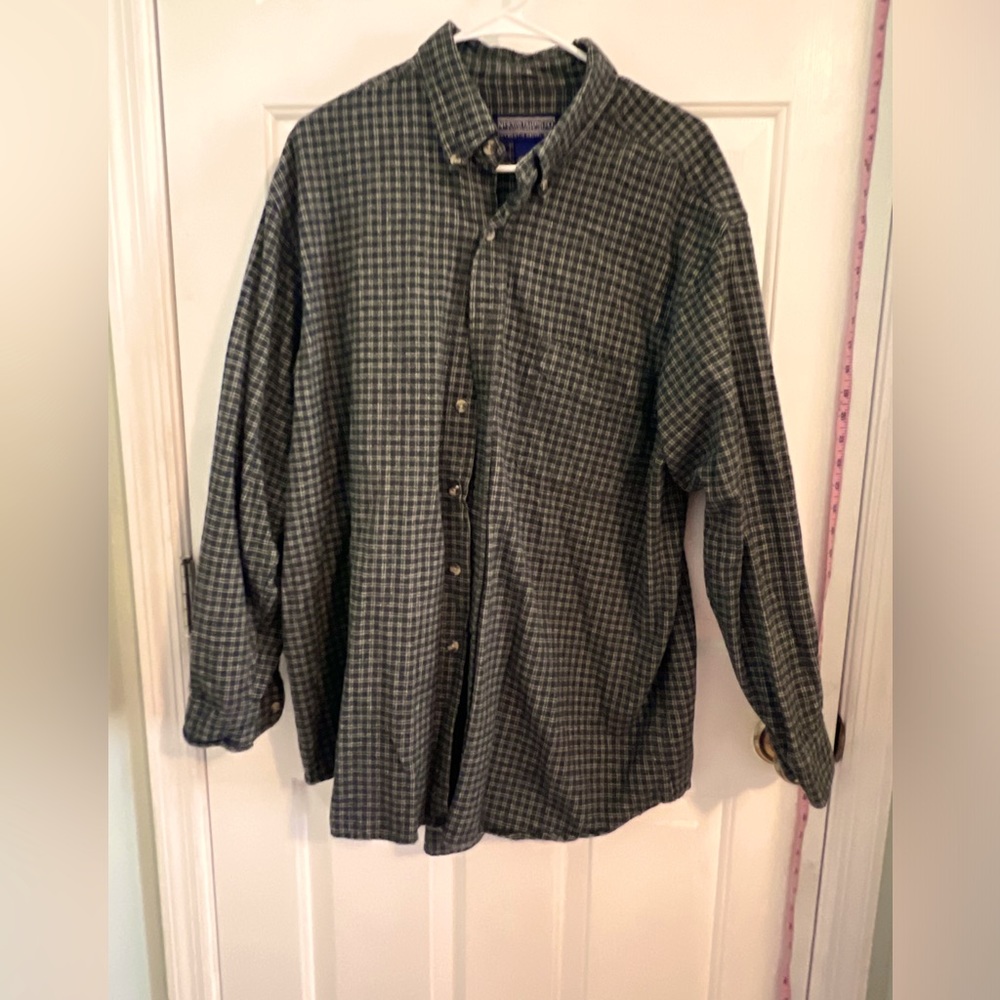 Men’s heavy cotton LS button down shirt
